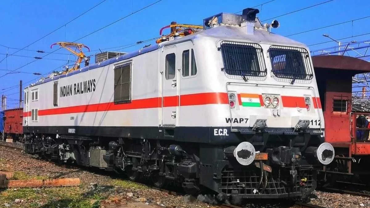 indian railways white loco engine wap 7